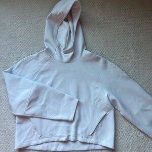 Lululemon size 10 light blue/grey cropped pullover!
